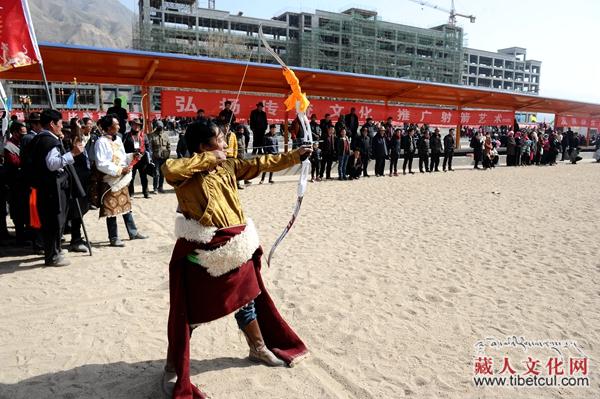 弘扬传统文化 青海尖扎全民共筑五彩神箭之乡