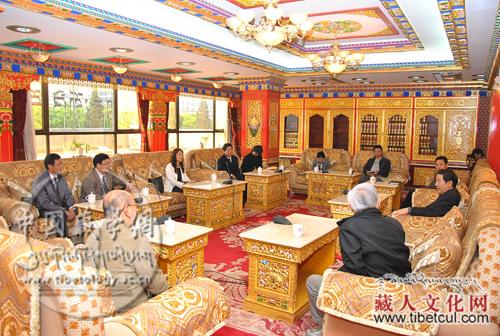 黄淮学院与藏研中心合作共建西藏社会语言研究所