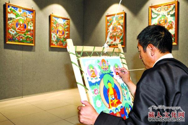 唐卡画师罗布斯达：唐卡市场热 但需文化支撑