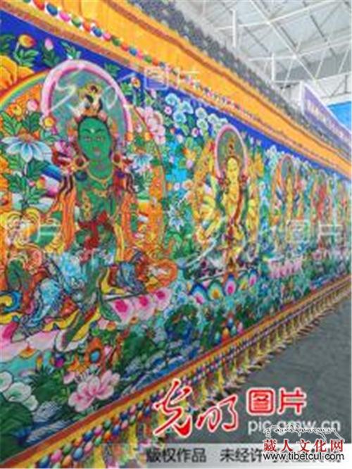 藏族最长堆绣作品在青海茶文化暨赏石博览会展出
