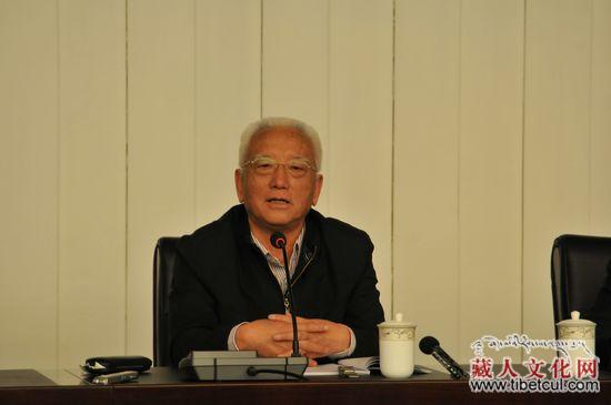 降边嘉措做客川博讲坛讲述格萨尔史诗形成和发展