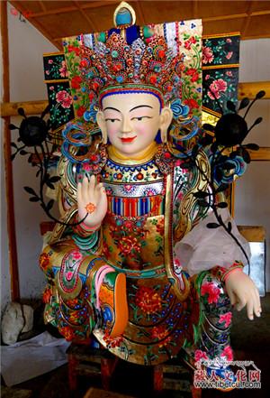 佛神变节塔尔寺酥油花展迷煞人 15万人争睹酥油花