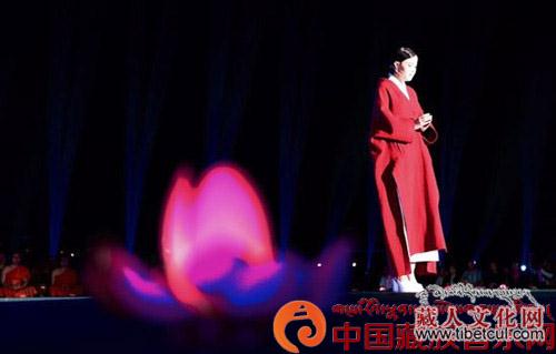 朱哲琴接棒王菲 献声第四届世界佛教论坛