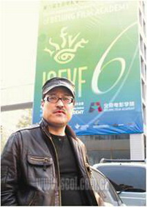 歌王亚东自费赴北影导演系进修