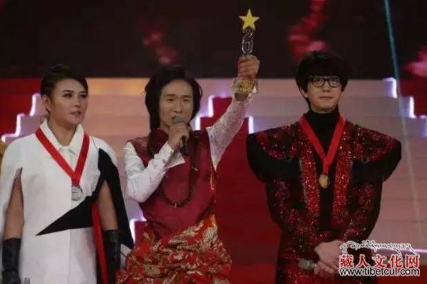 更却才仁夺得星光大道2016年度总冠军 走进春晚