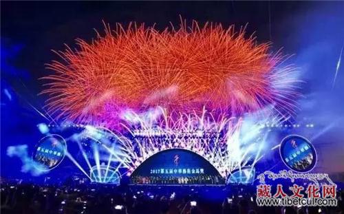 藏族摄影家图登华旦获2017第五届中华艺术金马奖