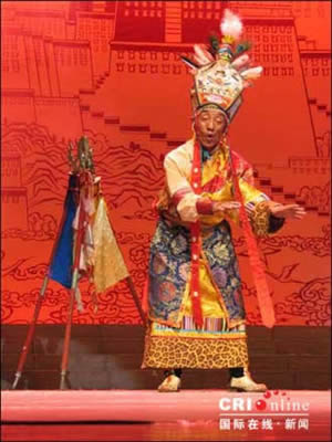 西藏曲艺家土登获中国曲艺牡丹奖终身成就奖