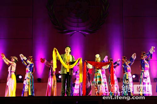 容中尔甲携《藏谜》欧洲巡演 强劲民族风席卷欧洲