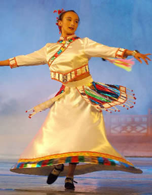 《珠峰神韵》亮相日喀则珠峰文化旅游节