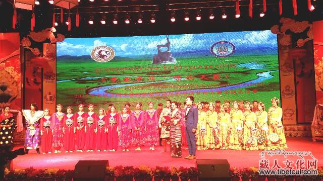 首届全国少数民族原生态民歌展演总决赛在甘南落幕