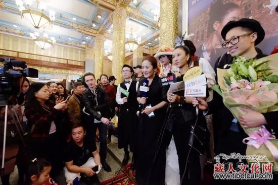 阿佳娜姆跨界 中国时尚界首位藏族设计师的博巴秀