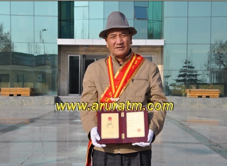 金诃藏药专家列为国家非遗"藏医药代表性传承人"