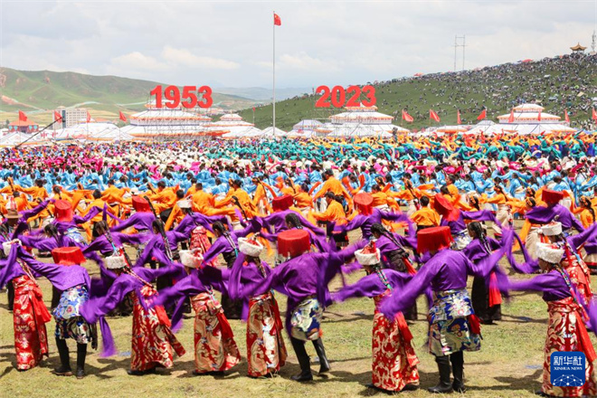 甘肃省甘南藏族自治州庆祝成立70周年2.jpg