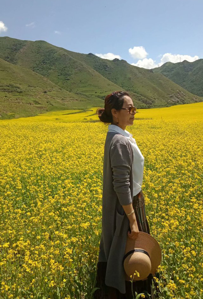 羚城妩姆：空洞（组诗）