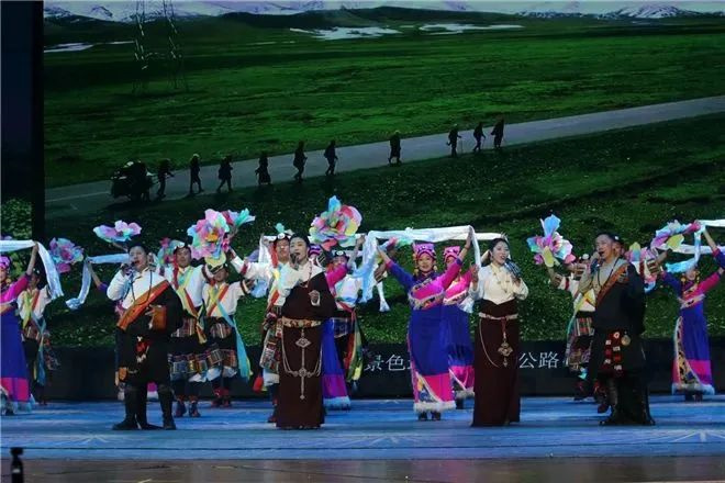 绿色艺术生态交流会在青海玉树召开4.jpg