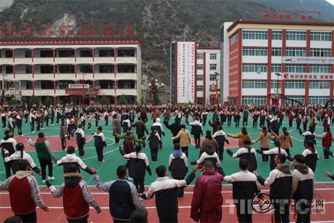 川藏线上的雪域摇篮：一封来自四川省藏文学校的信10.jpg