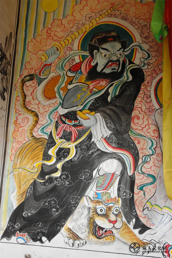 五竹寺内栩栩如生的壁画.JPG