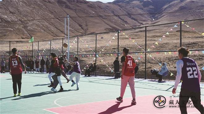 西藏自治区林周县首届“春BA”篮球赛开幕.jpg