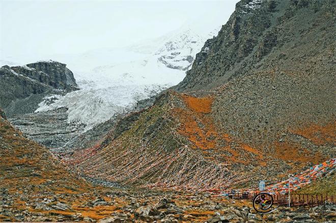 “盛世边疆·爱在山南”畅游边境踩线活动结束9.jpg