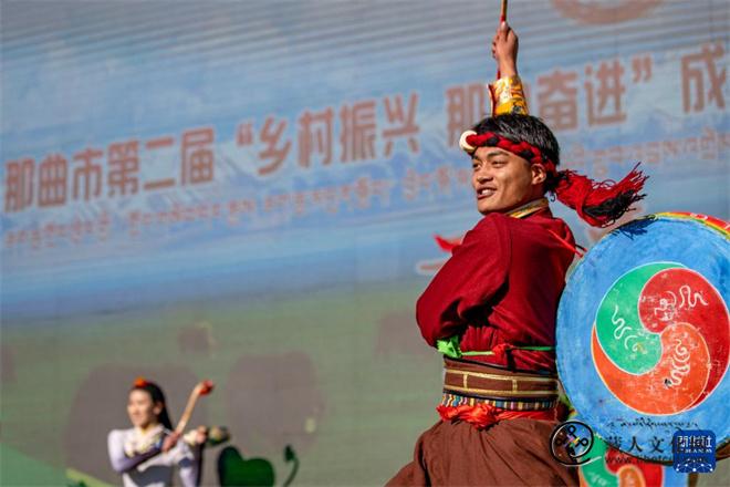 西藏那曲市举办第十六届畜产品展销会1.jpg