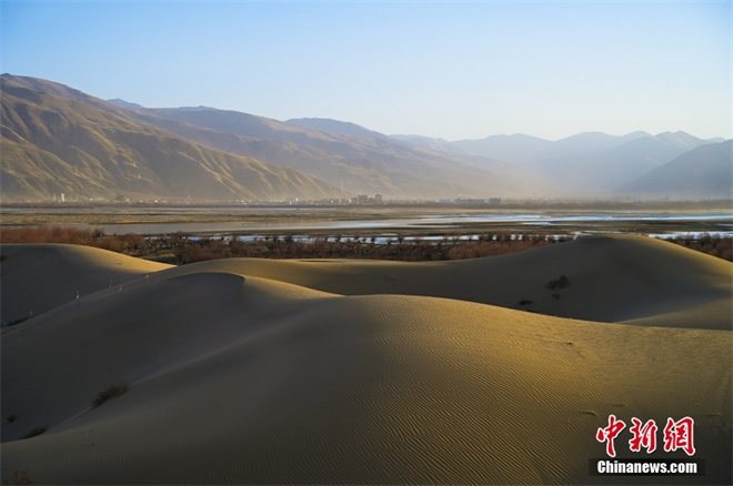 探访西藏首家沙漠公园 领略绝美大漠风光3.jpg