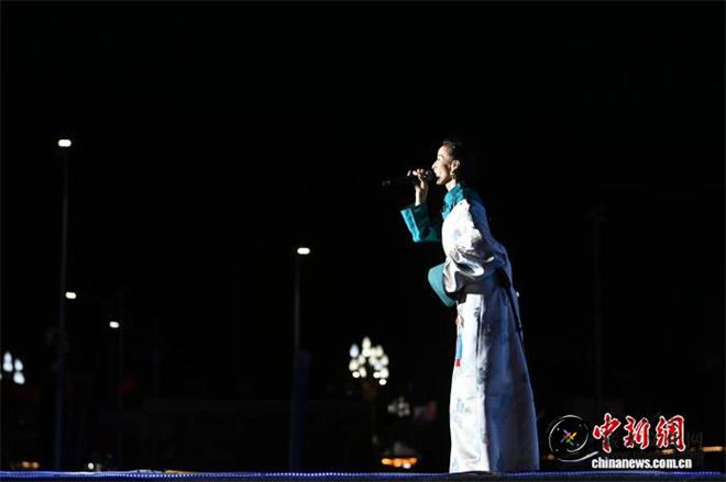 甘肃扎尕那青稞音乐季启幕 首场演绎“最炫民族风”3.jpg