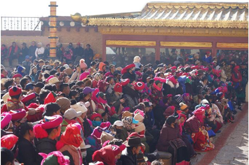 云南松赞林寺迎来一年一度传统盛大活动格冬节4.jpg