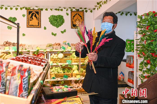 迎接藏历新年：拉萨民众的一次特别购物