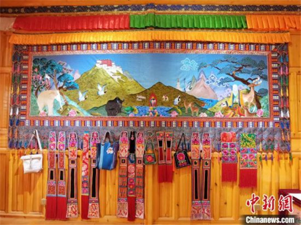 青海“贵南藏绣”绣出青藏高原独特的历史与文化