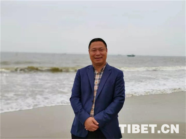 雪域诗心 海可鉴之 西藏诗人陈人杰诗歌荣获特等奖