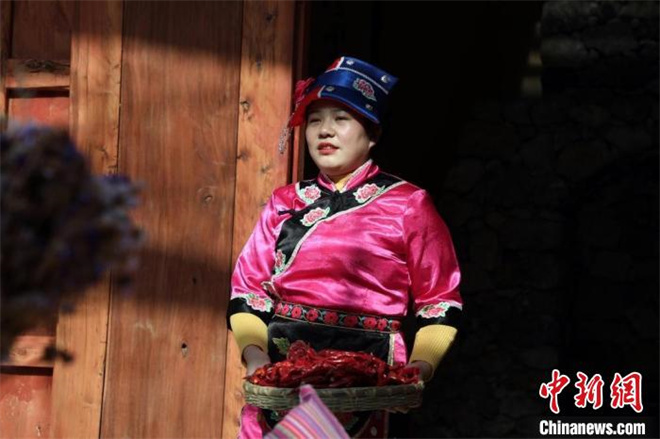 甘肃：藏乡差异化旅游“圈粉”城市游人