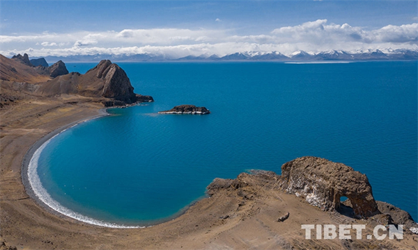 西藏：大力发展旅游业将“颜值”变为“价值”