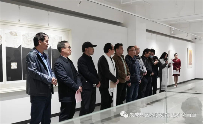 “境由心生—吾要（嘎玛·多吉次仁）”版画展开幕2.jpg