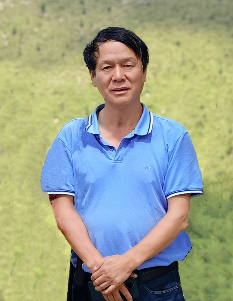 杨廷臣.jpg