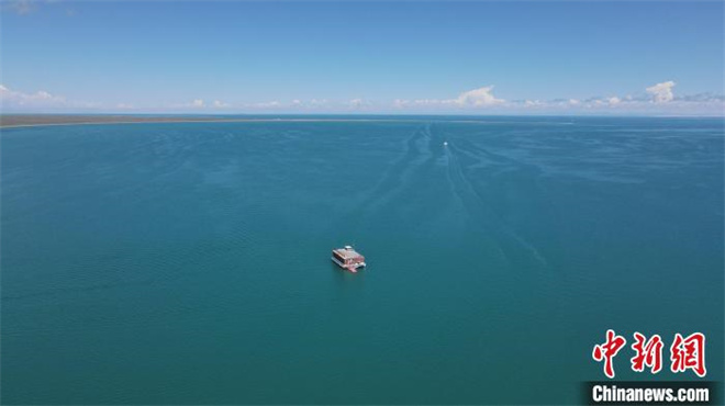 青海湖：十年来共实施65个生态旅游项目