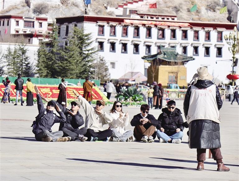 市场回暖 春节期间西藏接待游客51.02万人次