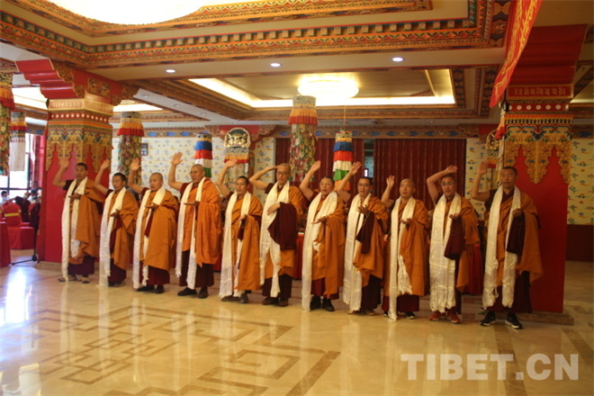 藏传佛教“拓然巴”高级学衔授予仪式在京举行