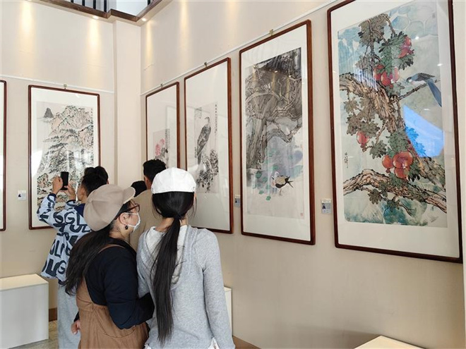 《意境》唐诗主题画展在西藏大学成功举办