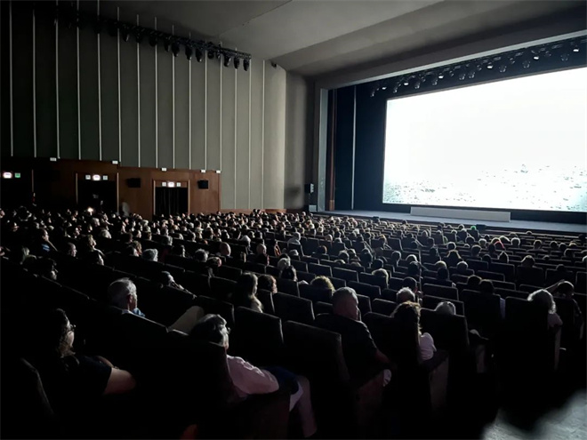 万玛才旦导演作品《雪豹》在第80届威尼斯国际电影节成功举行世界首映3.jpg