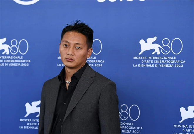 万玛才旦导演作品《雪豹》在第80届威尼斯国际电影节成功举行世界首映9.jpg