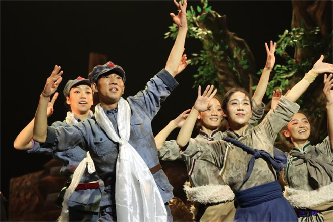 迪庆民族歌舞剧《梦·世界的香格里拉》在昆上演