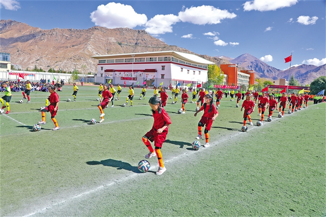 2023年西藏自治区拉萨市校园足球联赛开幕