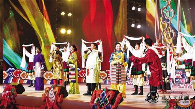 西藏举办民营经济人士迎藏历新年文艺晚会