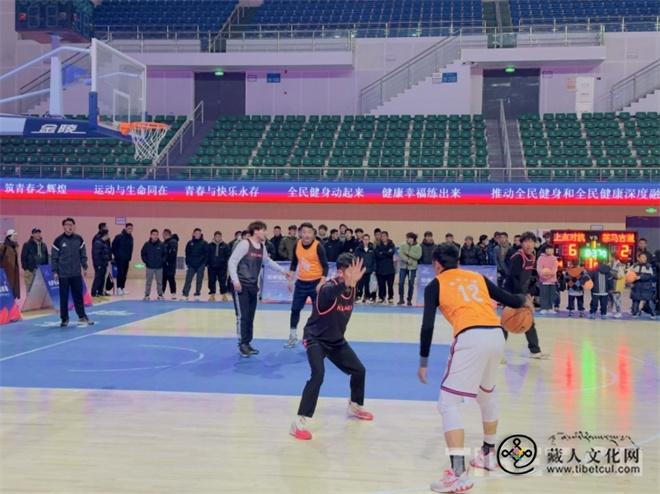西藏拉萨市迎新年“三对三”篮球赛开幕