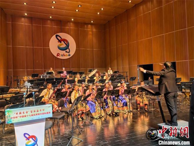 青海省“果洛州青少年管乐团”赴鲁展演并获奖