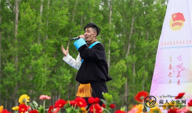 西藏自治区林周县成功举办首届青年歌手大赛