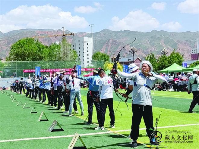 青海省海东市首届民族传统射箭精英赛开赛
