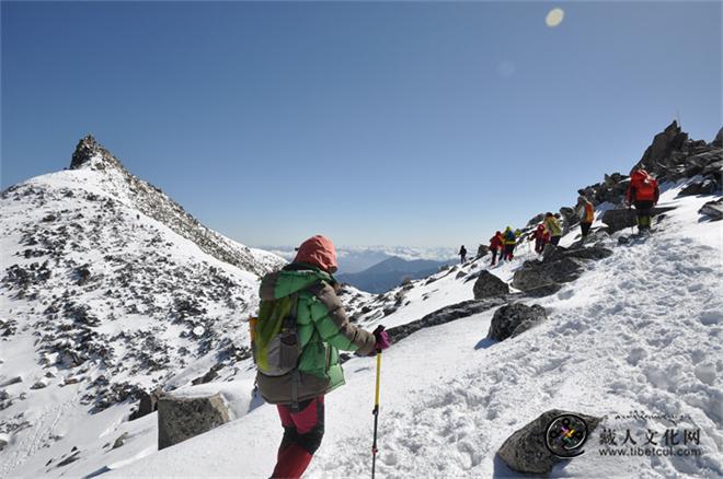 四川黑水县第二届三奥雪山登山大会即将开幕