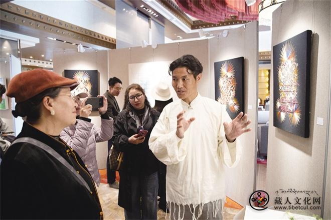 西藏亚东县文化交流及特色产品展销活动开幕