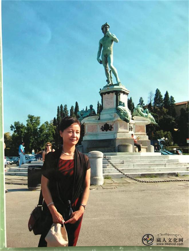 张洁1.jpg